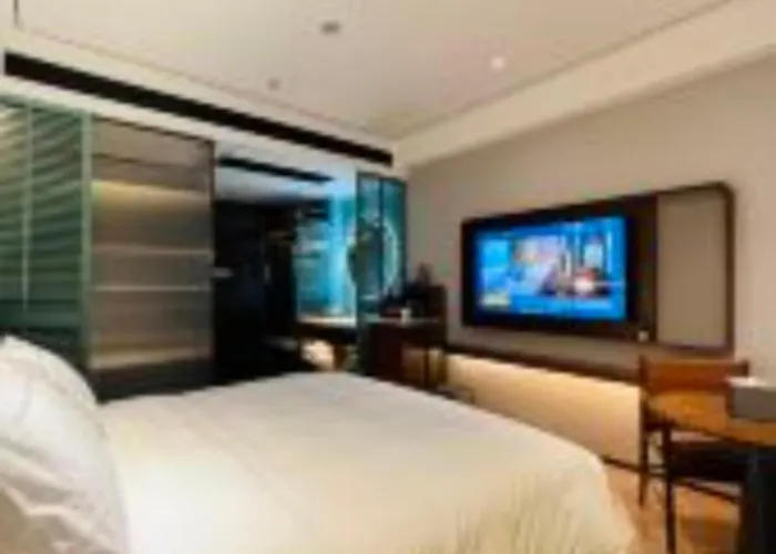 Hangzhou West Lake Milan Hotel - Ten Minutes Walk To The West Lake